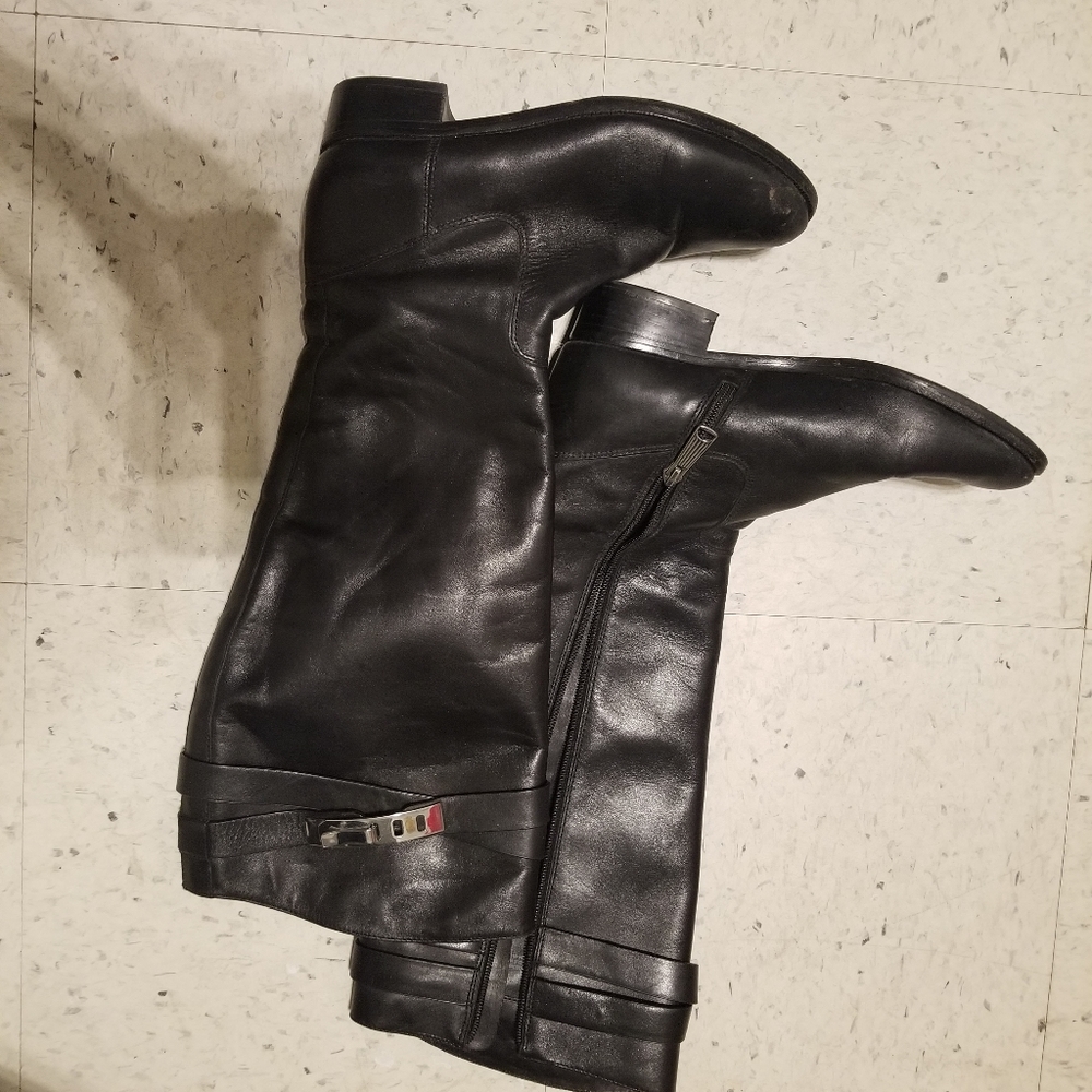 Leather boot
